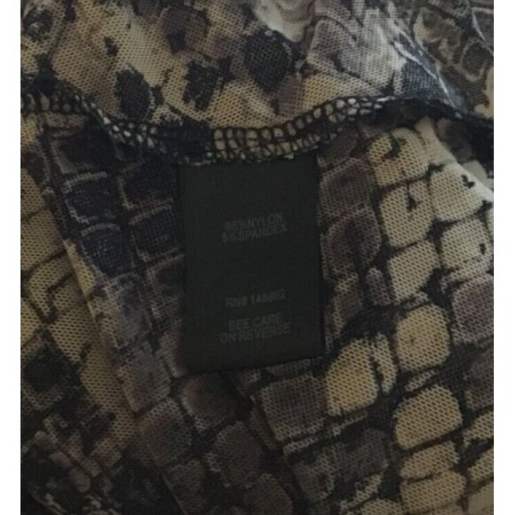 Torrid Blouse Babydoll Knit and Mesh Sheer Snakeskin Brown Women Plus 4/4X 26 - Picture 7 of 7